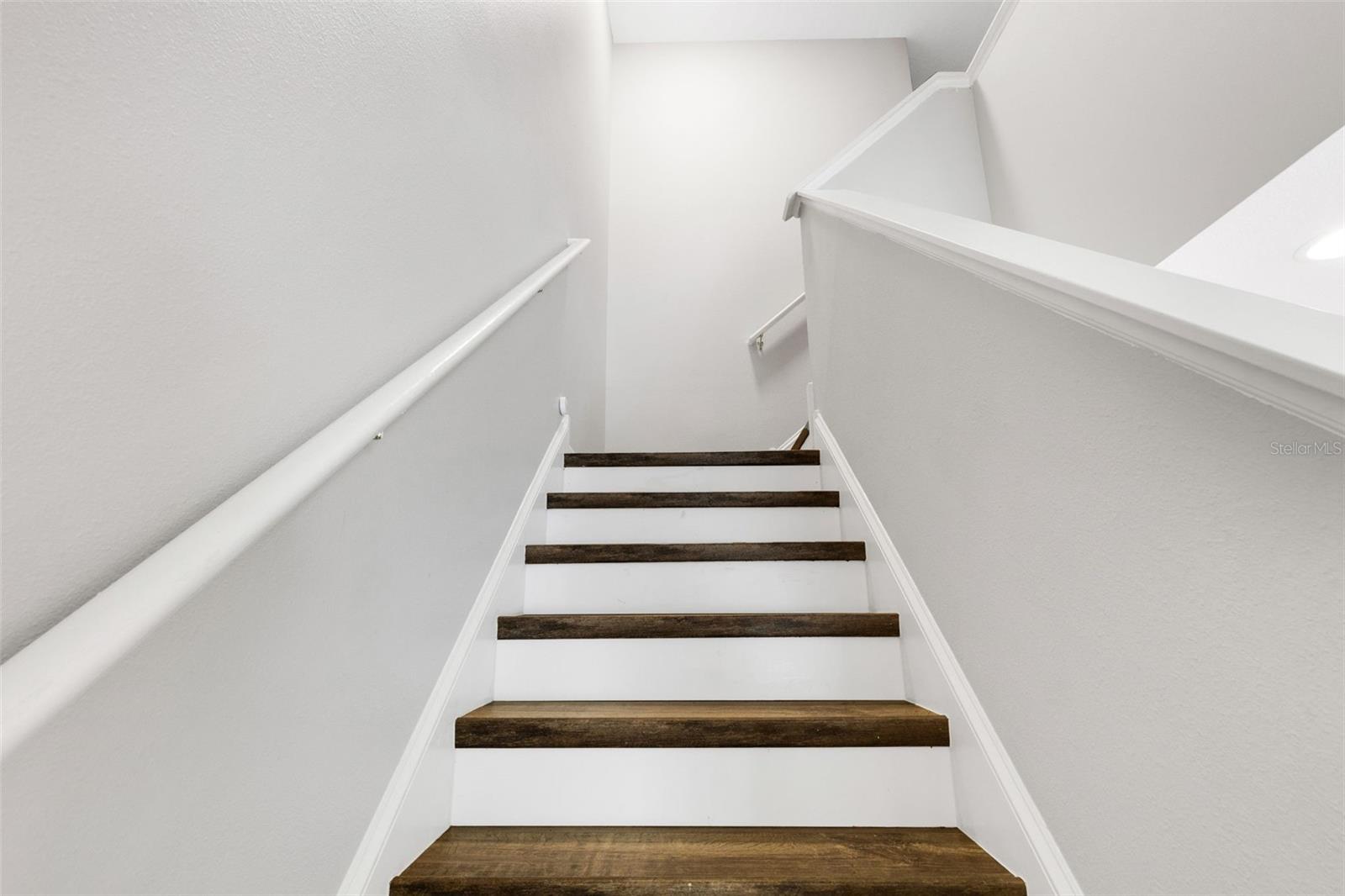 RIVER WALK - Residential Lease