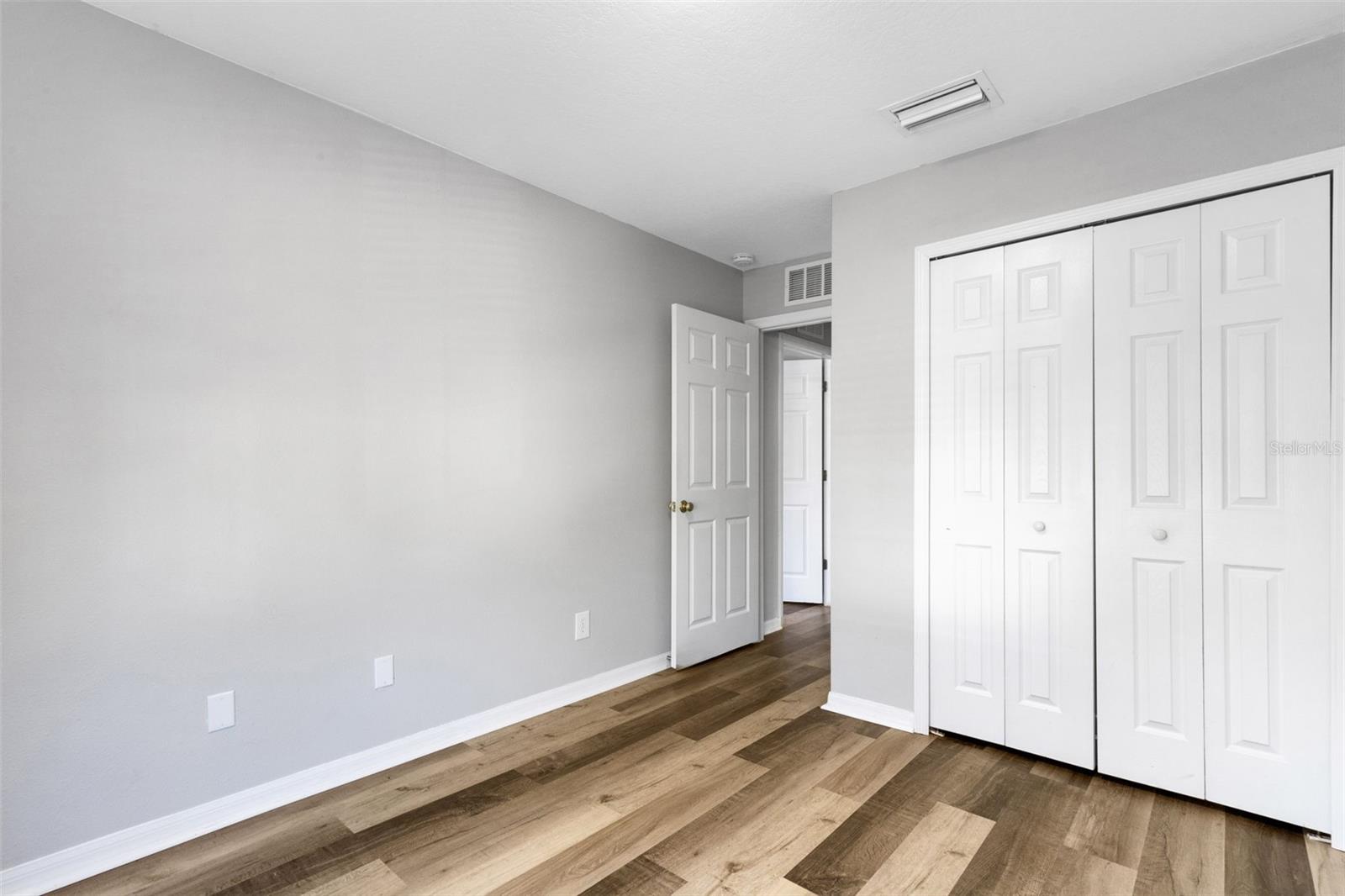 RIVER WALK - Residential Lease