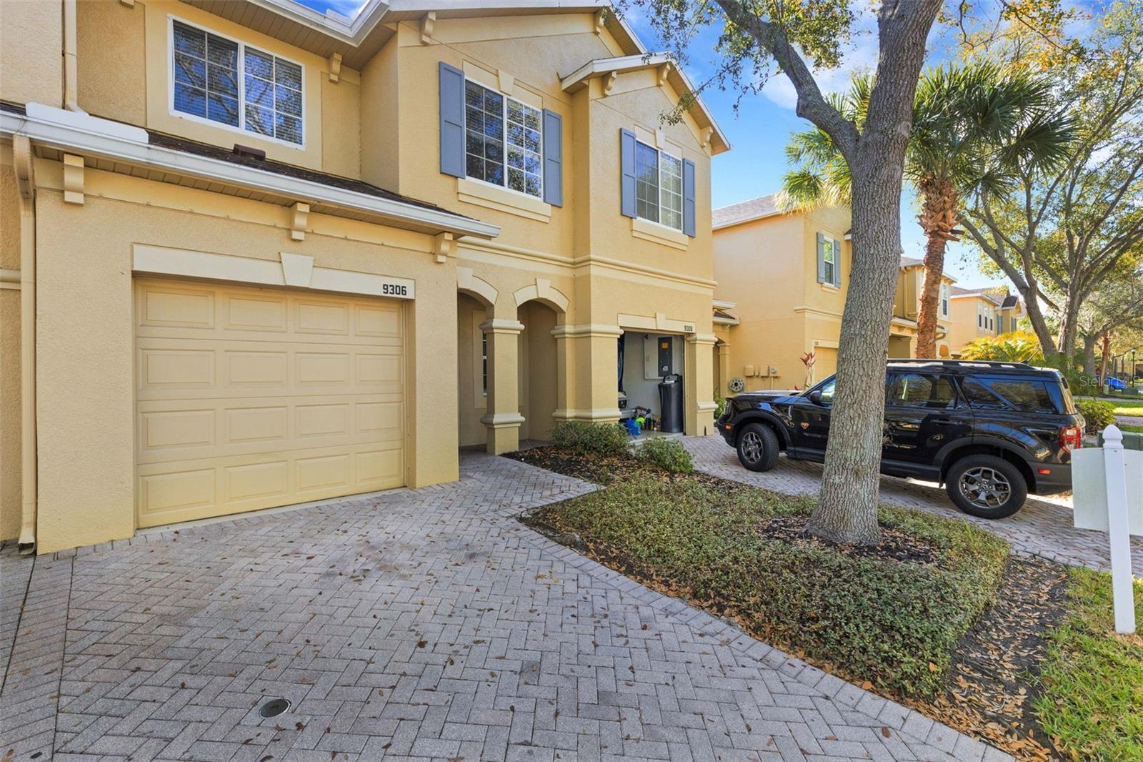 RIVER WALK - Residential Lease