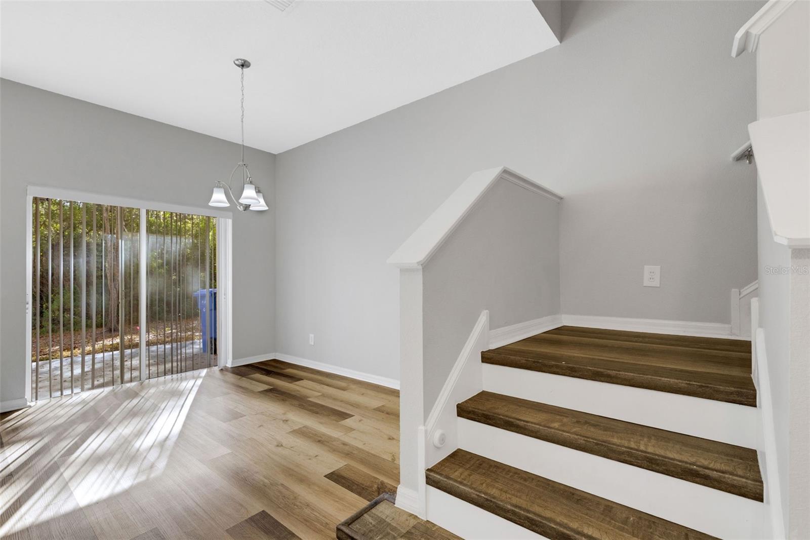 RIVER WALK - Residential Lease