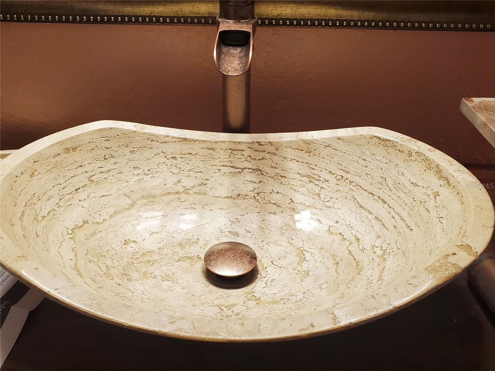 VANTAGE POINT CONDO - Residential