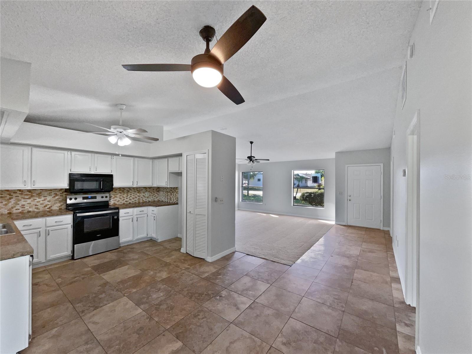 DELTONA LAKES UNIT 05 - Residential