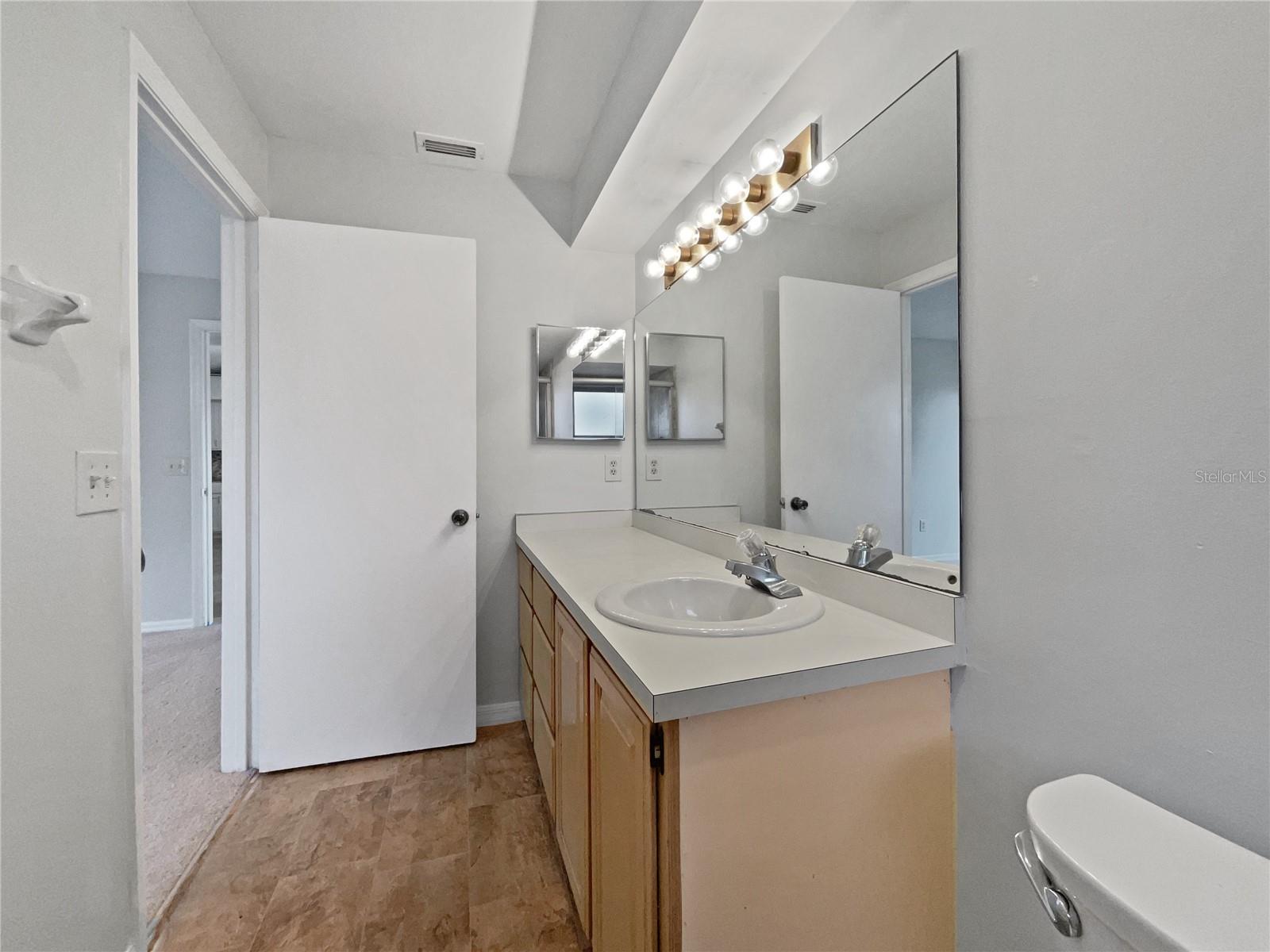 DELTONA LAKES UNIT 05 - Residential