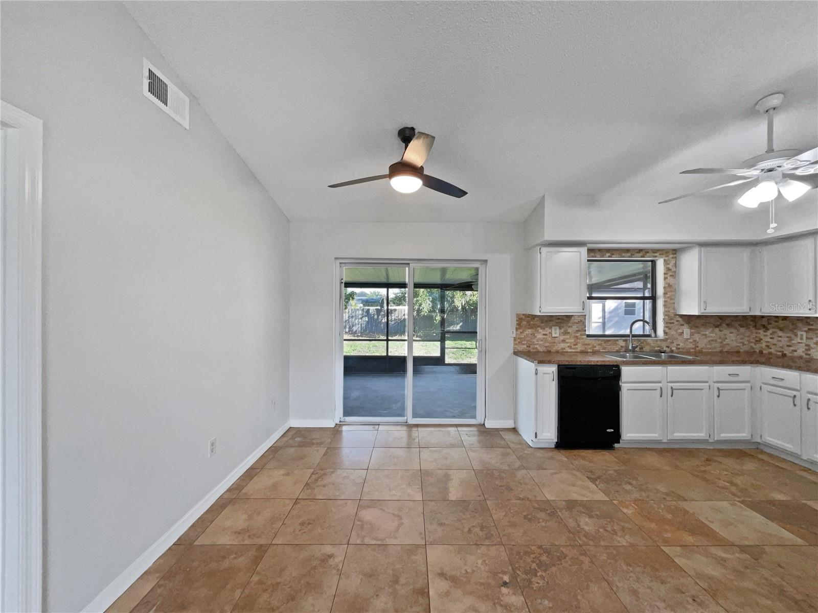 DELTONA LAKES UNIT 05 - Residential