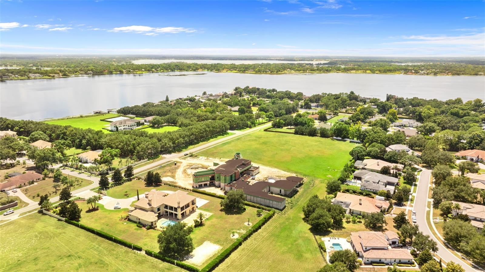 WINDSOR HILL - Residential