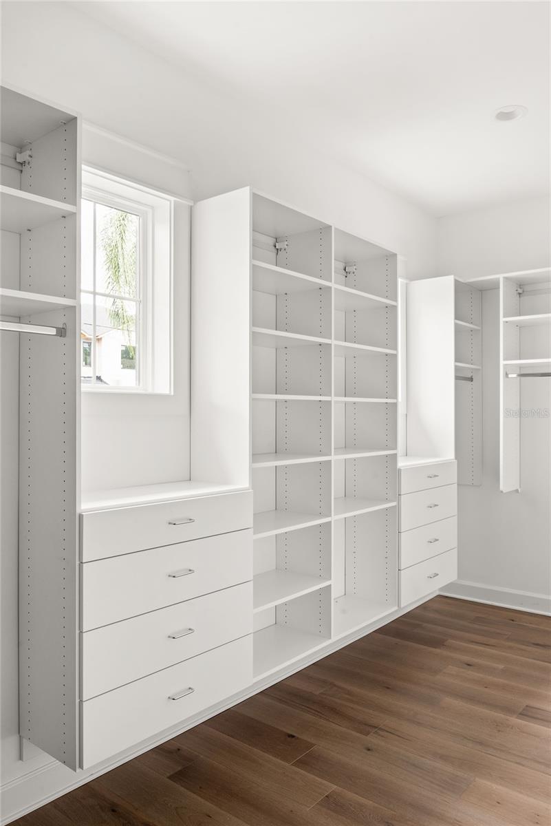 VIRGINIA TERRACE - Residential