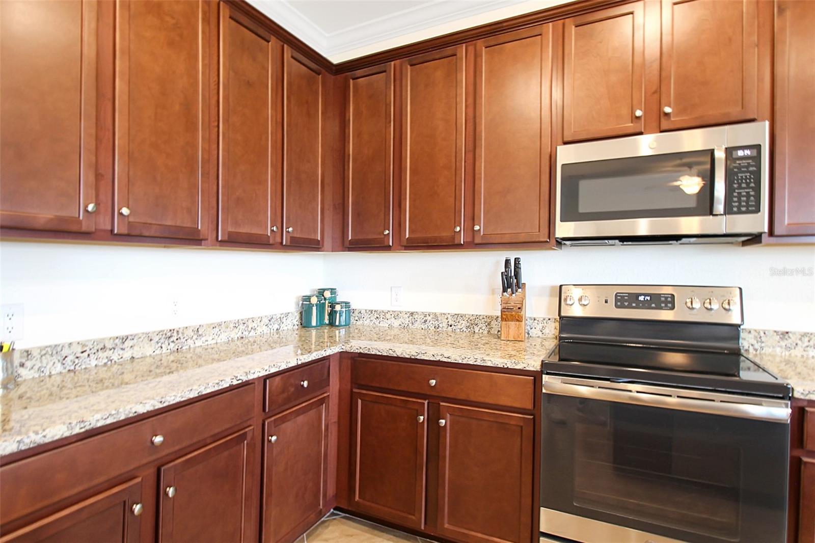 TERRACE III AT LAKEWOOD NATIONAL PH I - Residential Lease