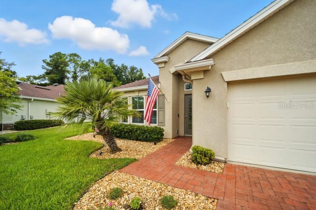 Photo of 15 Auberry Drive, Palm Coast, FL 32137 (MLS # FC312063)