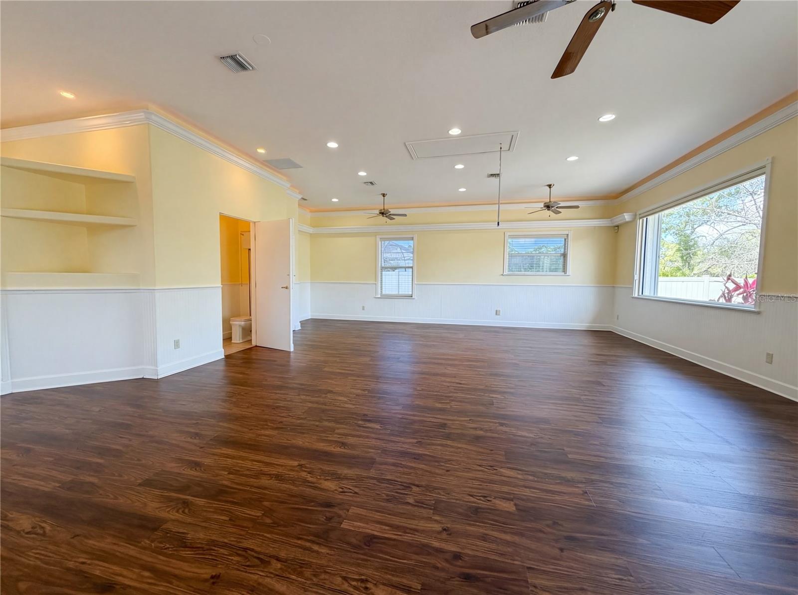 BAY VISTA BLVD - Residential