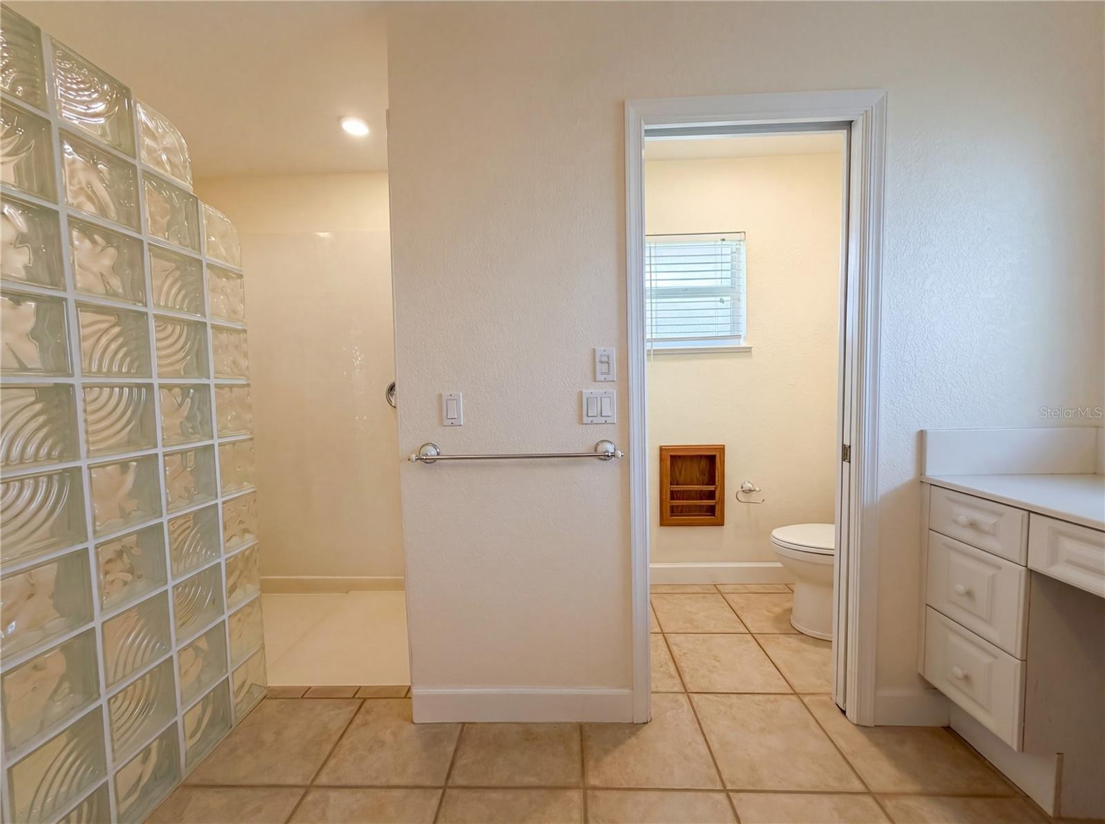 BAY VISTA BLVD - Residential