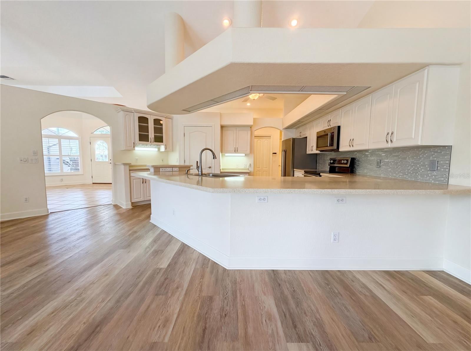 BAY VISTA BLVD - Residential