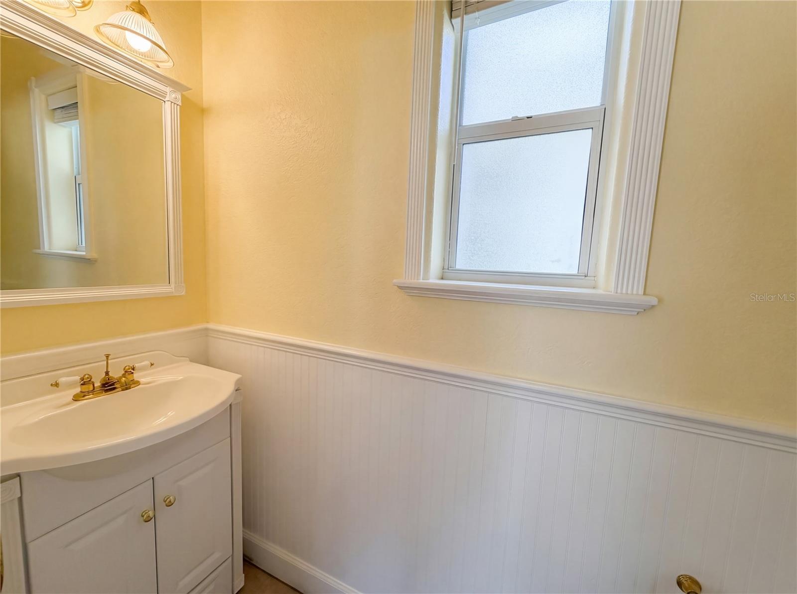 BAY VISTA BLVD - Residential