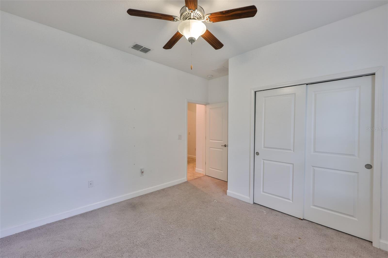 ENCLAVE AT BOYETTE PH 2 - Residential Lease