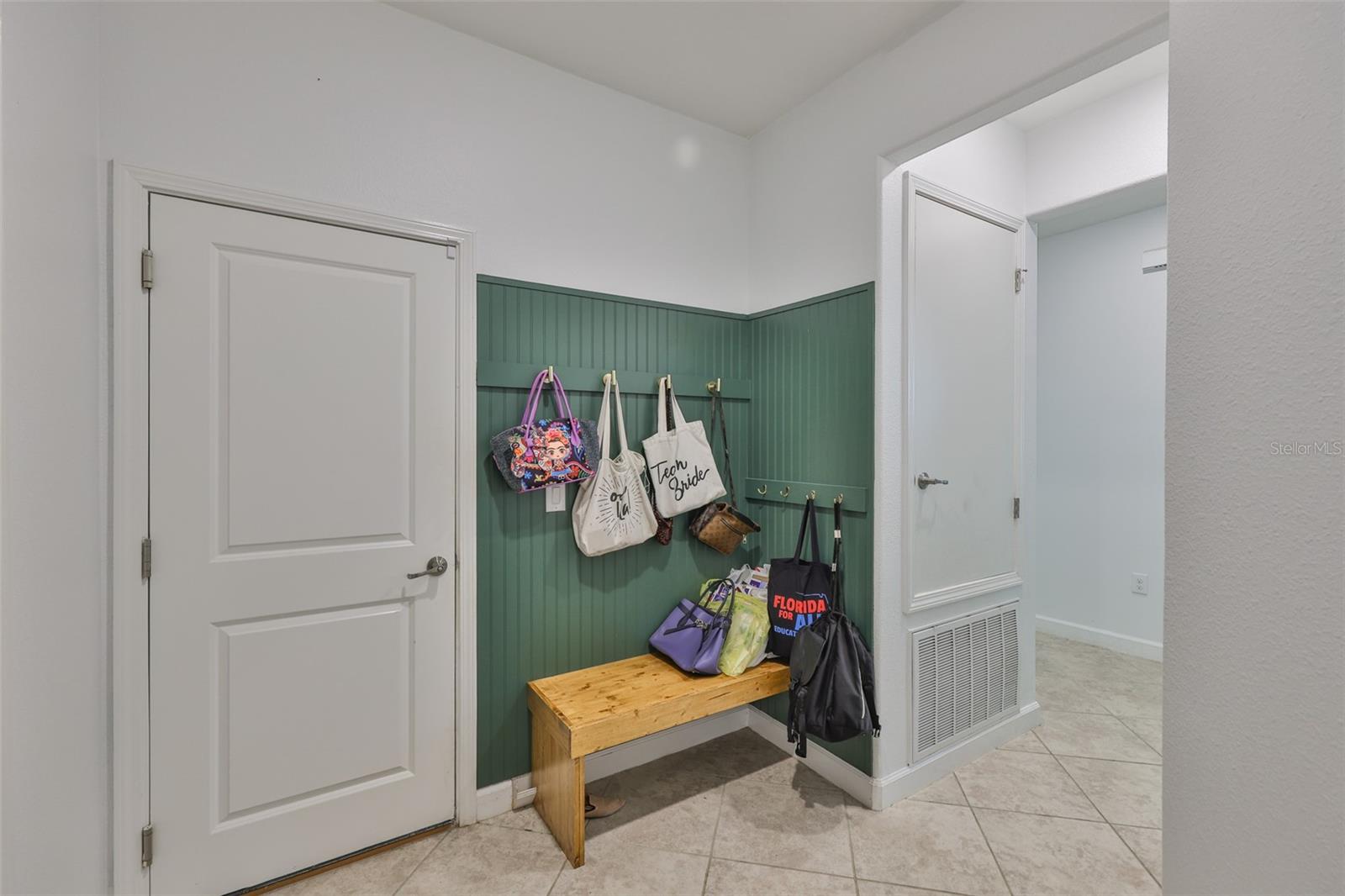 ENCLAVE AT BOYETTE PH 2 - Residential Lease