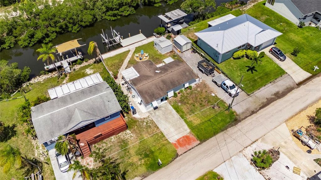 Photo of 825 Seabreeze Drive, Ruskin, FL 33570 (MLS # TB8386254)
