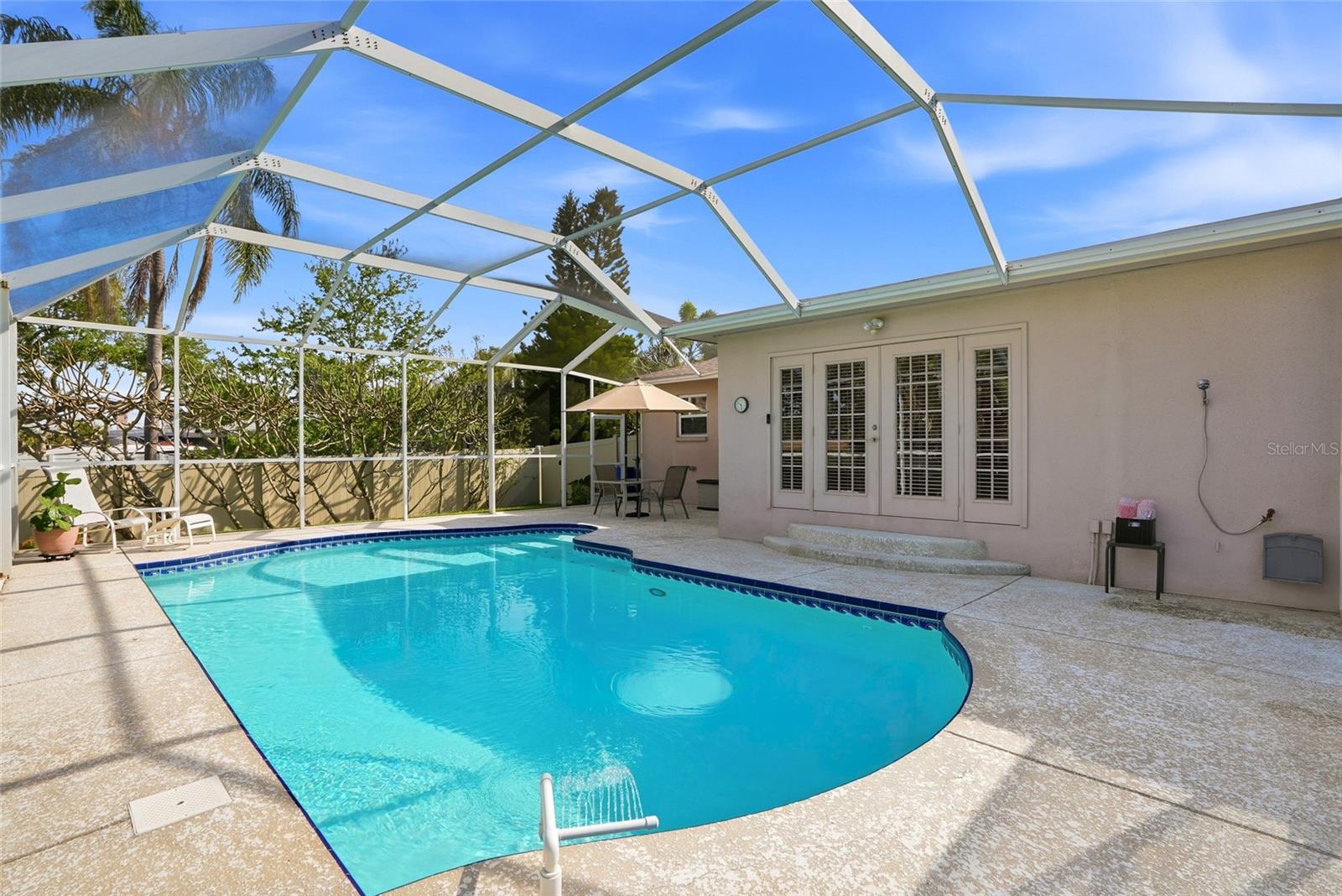 YELLOW BANKS GROVE 3RD ADD - Residential