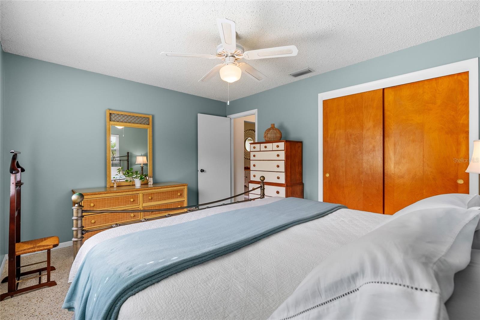 YELLOW BANKS GROVE 3RD ADD - Residential