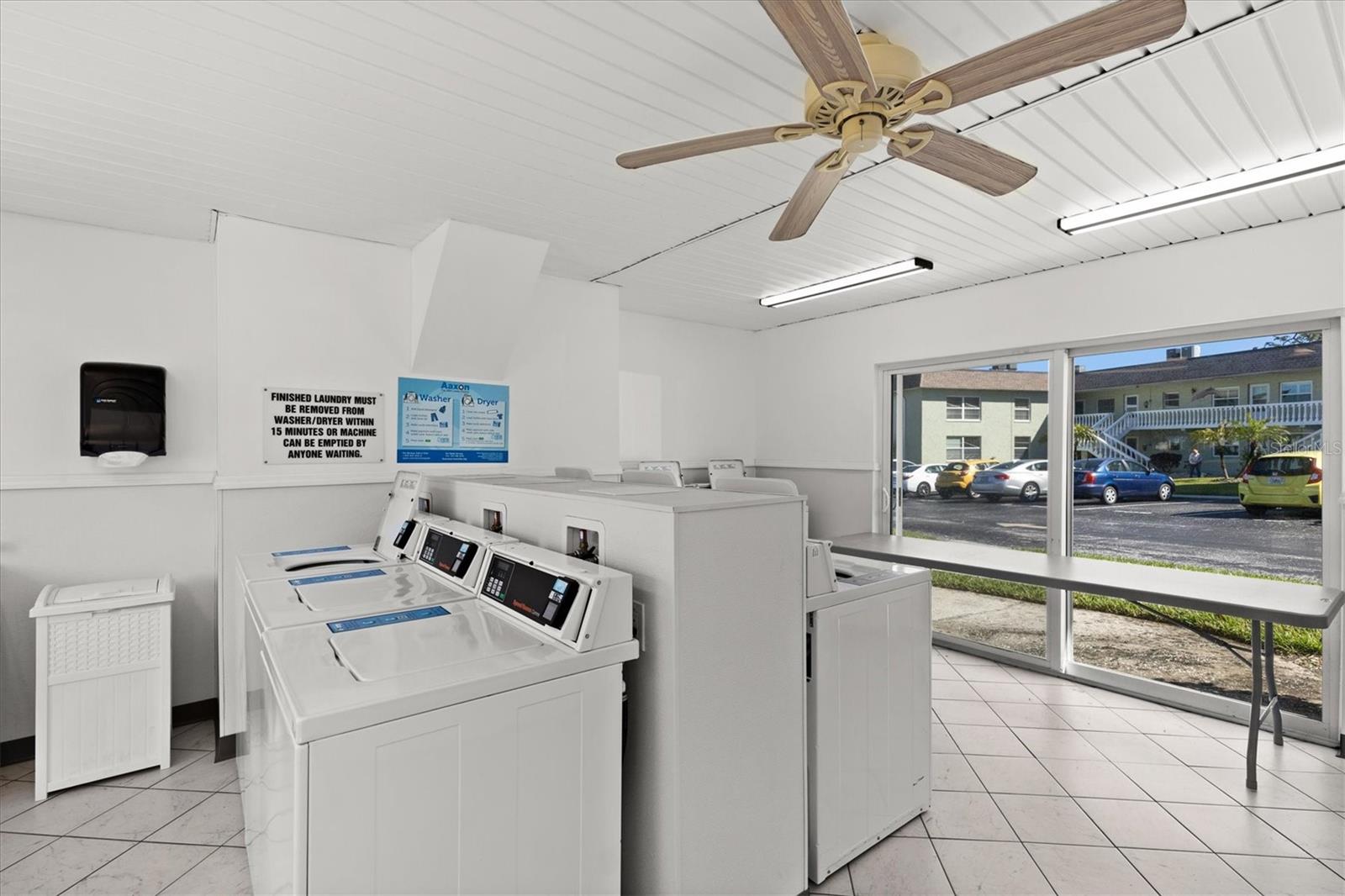 GREEN DOLPHIN PARK CONDO - Residential