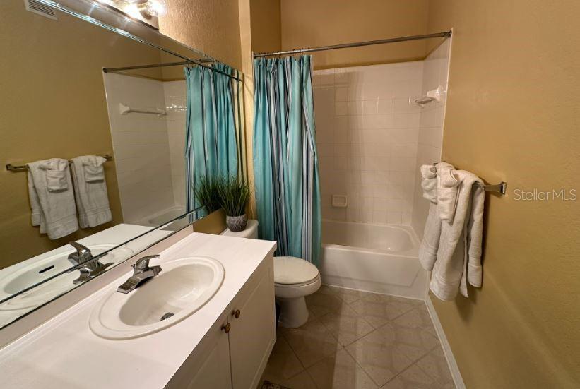 SERENADE ON PALMER RANCH - Residential Lease
