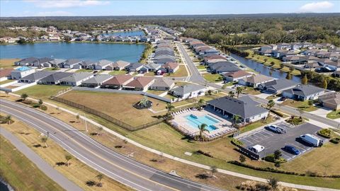 A home in LAKELAND