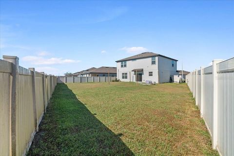 A home in LAKELAND