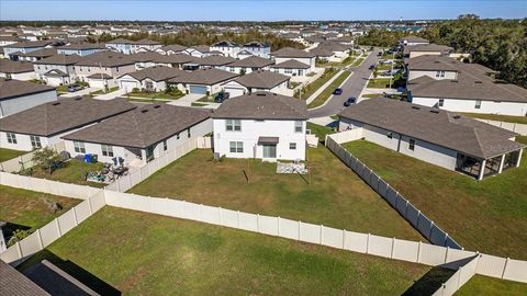 A home in LAKELAND