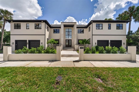 Photo of 420 S Royal Poinciana Drive, Tampa, FL 33609 (MLS # TB8550963)