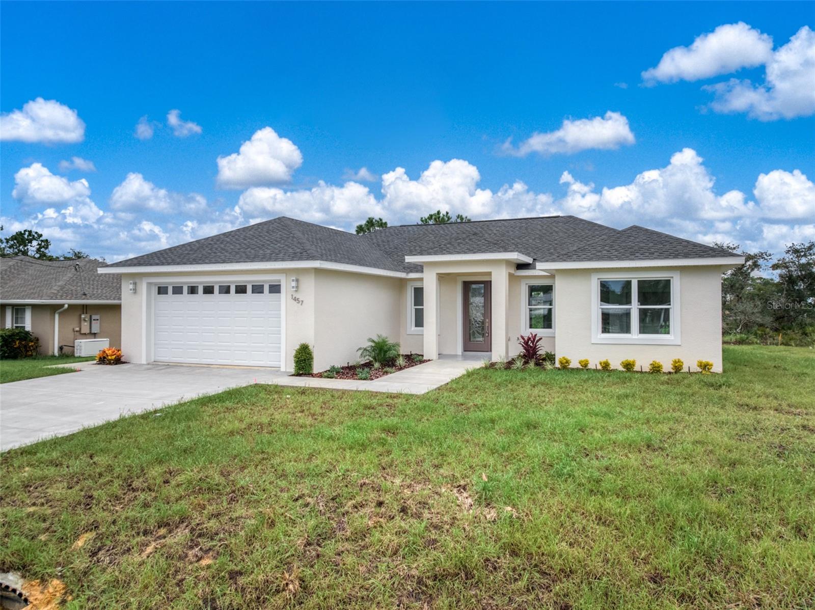 SEBRING COUNTRY ESTATE SEC 03 - Residential