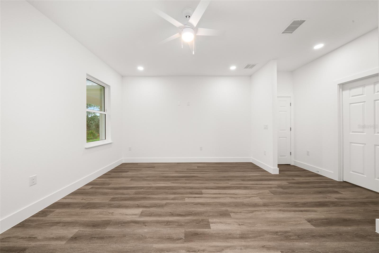 SEBRING COUNTRY ESTATE SEC 03 - Residential