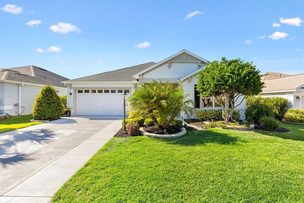 Photo of 1634 Moncks Corner, The Villages, FL 32162 (MLS # G5103930)