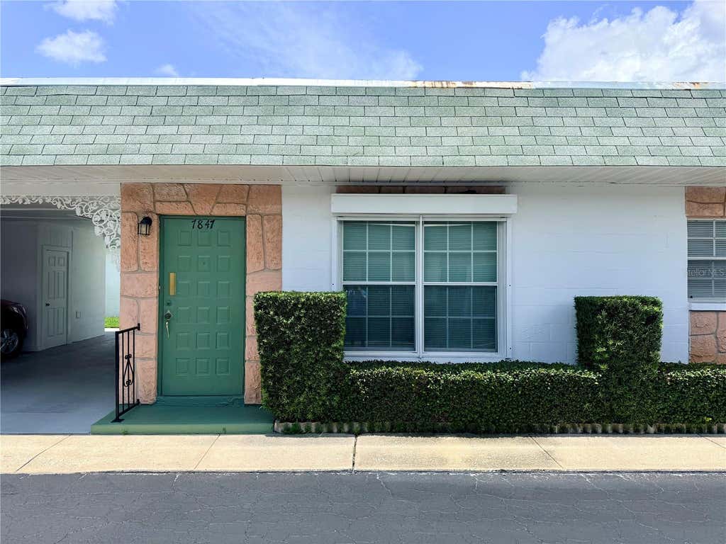 Photo of 7847 39th Terrace N, St Petersburg, FL 33709 (MLS # TB8533087)
