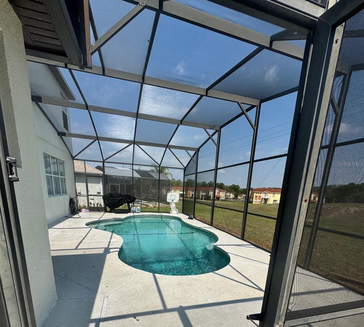 WINDWOOD BAY PH 02 - Residential Lease