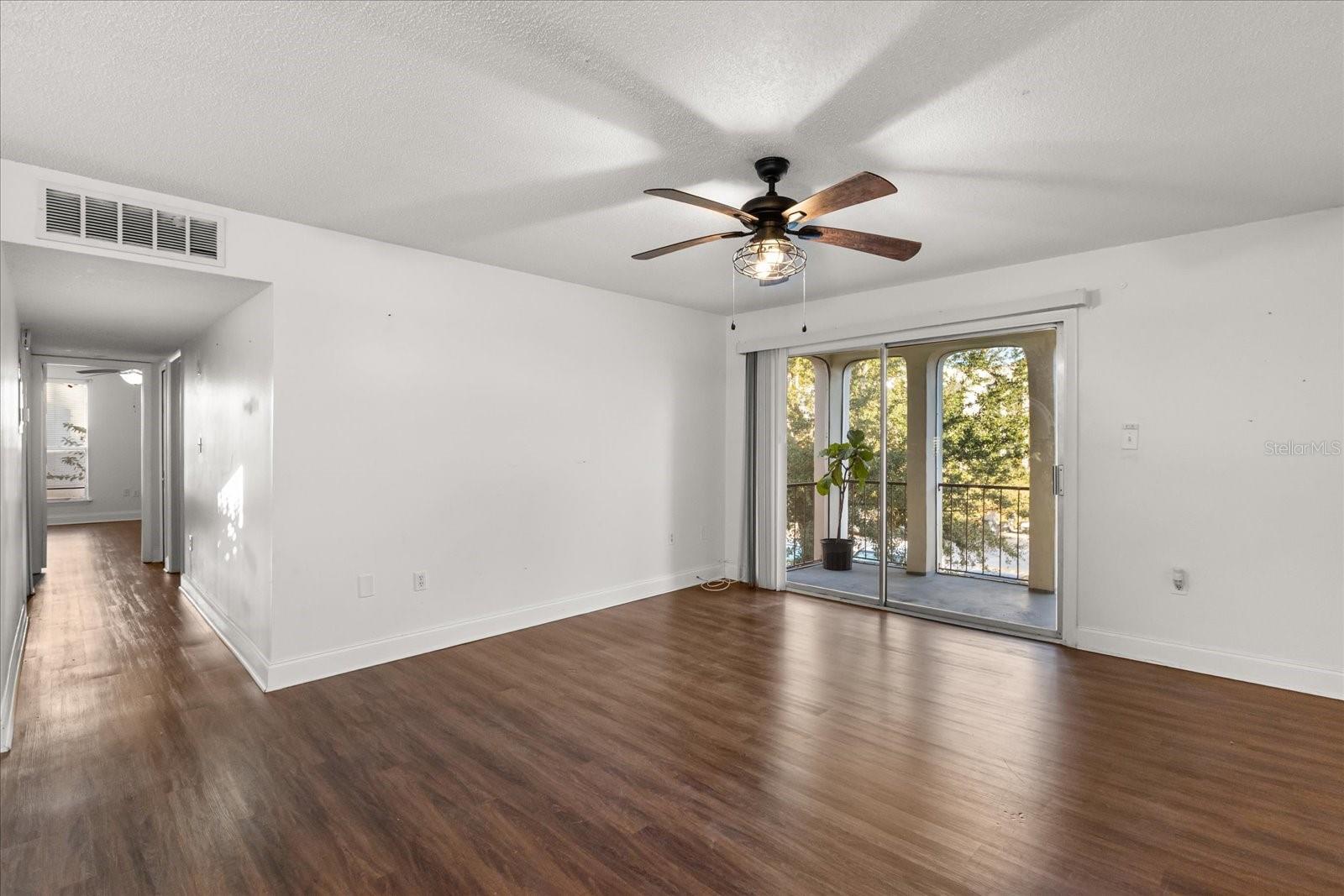 ROYAL ARMS CONDO - Residential Lease