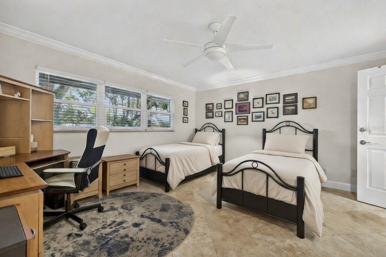 WATERMARK CONDO - Residential