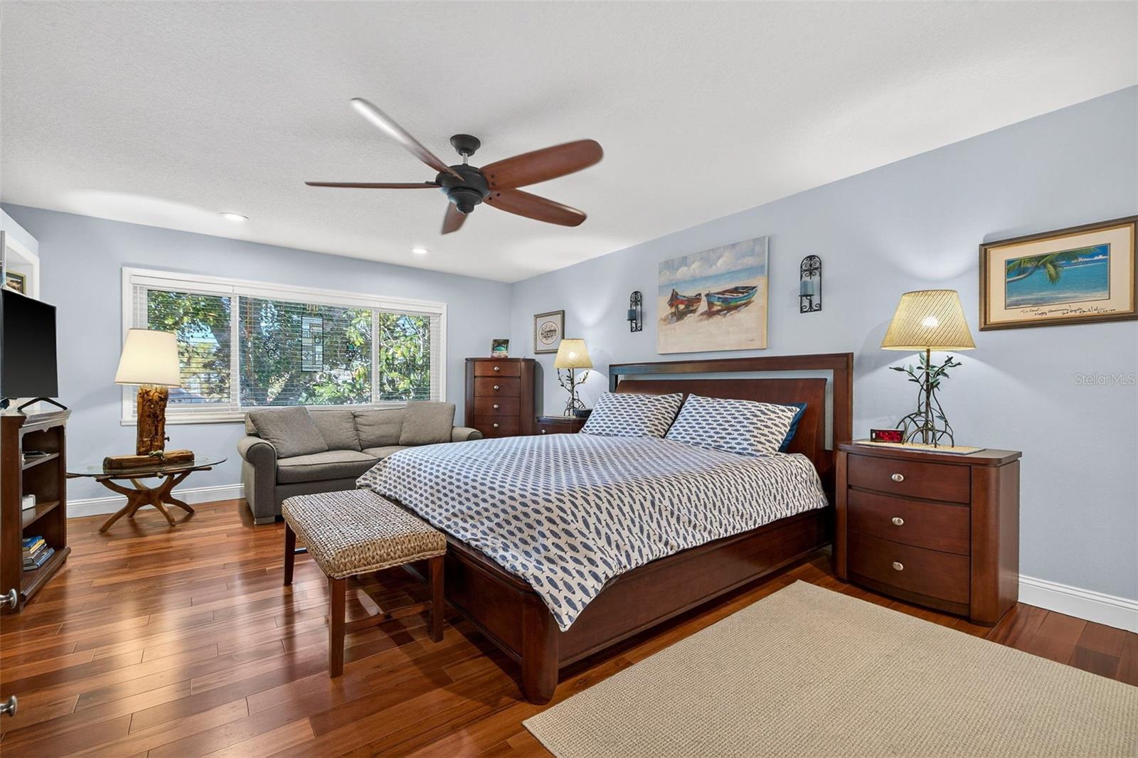 WATERMARK CONDO - Residential