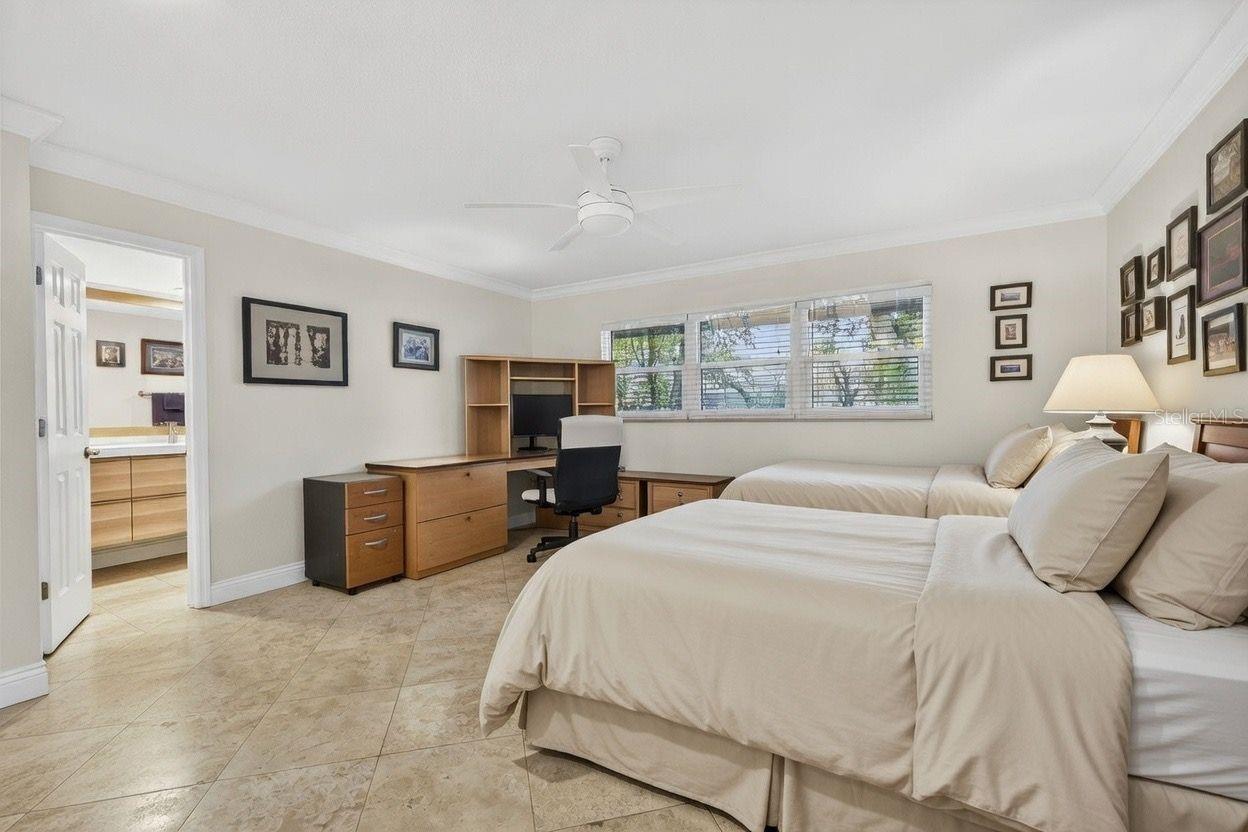 WATERMARK CONDO - Residential