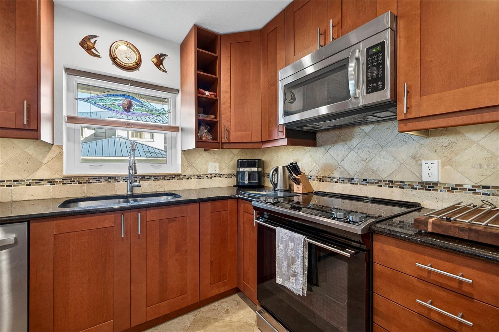 WATERMARK CONDO - Residential