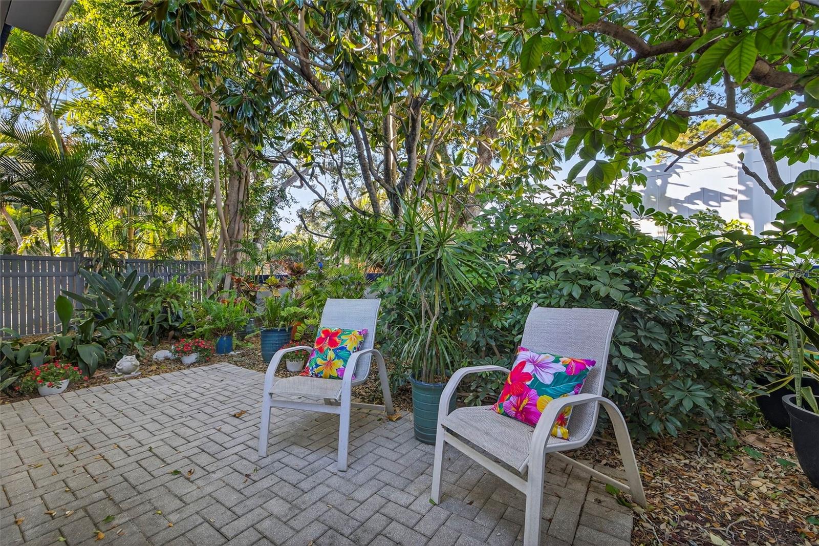 WATERMARK CONDO - Residential