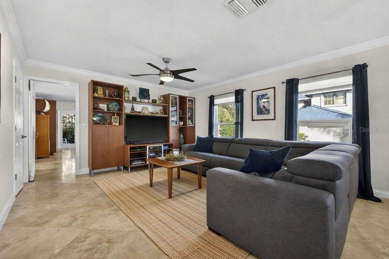 WATERMARK CONDO - Residential