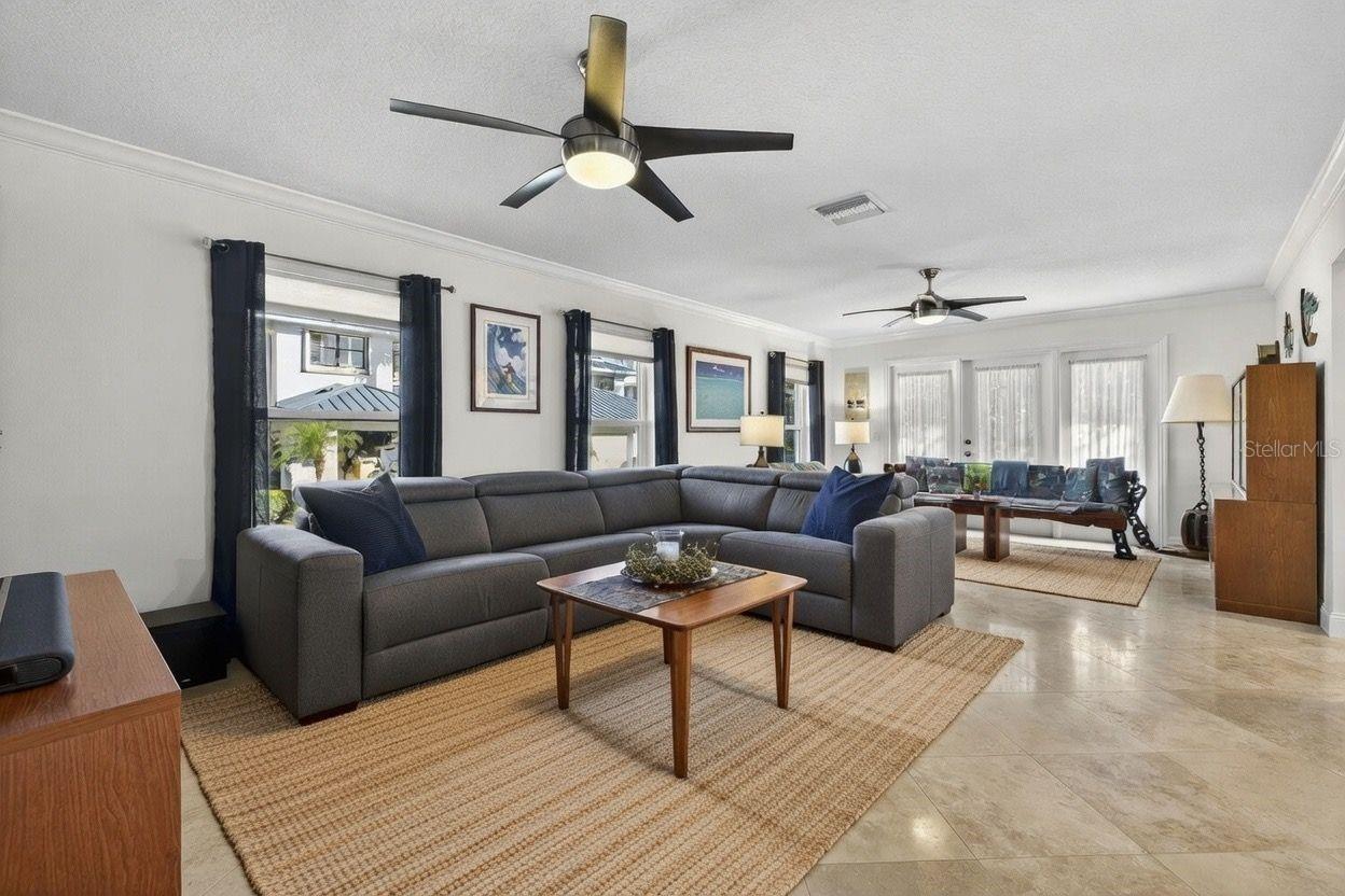 WATERMARK CONDO - Residential