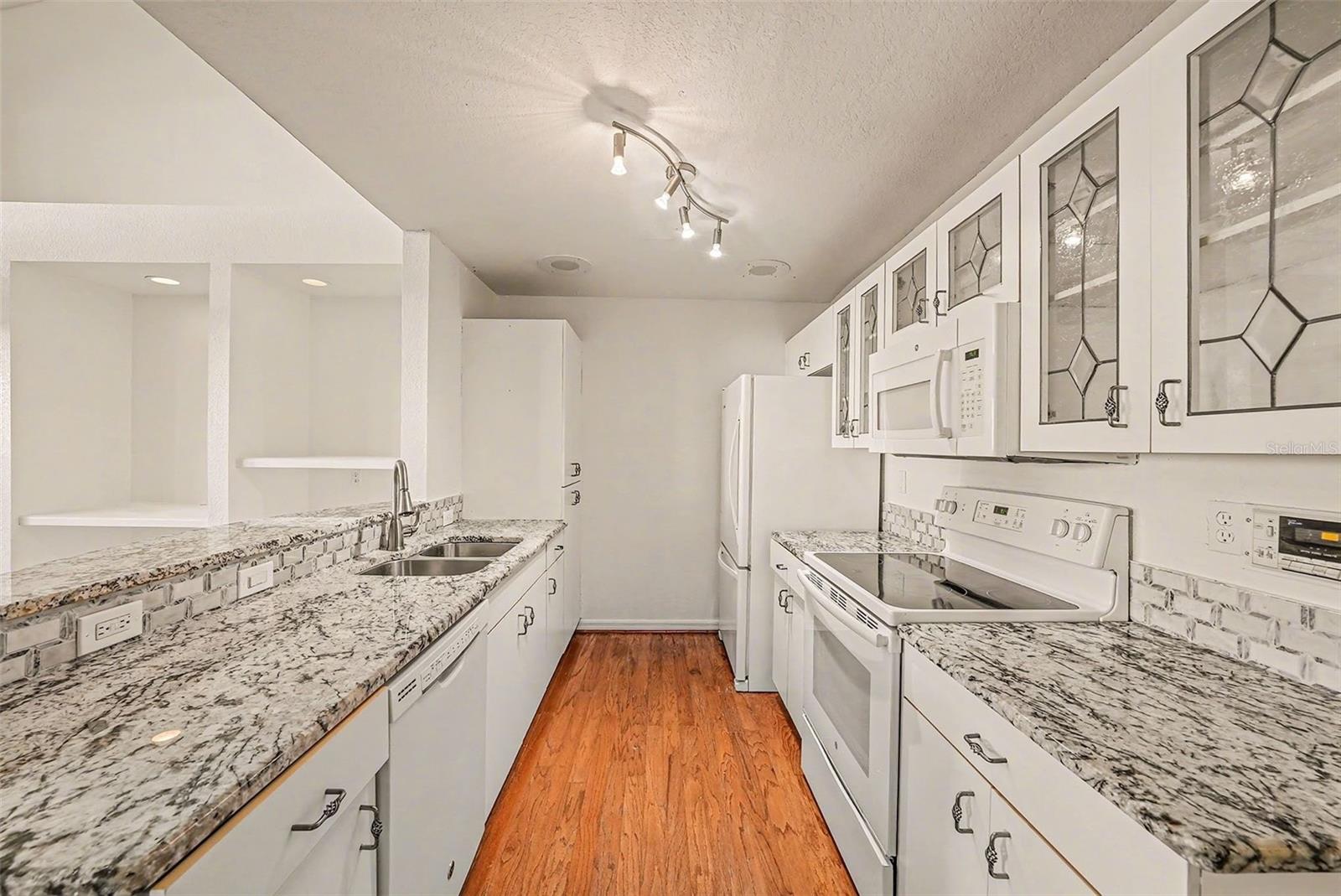 BRENTWOOD PARK - Residential