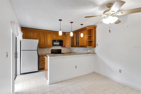 Townhouse in PALM HARBOR FL 2632 13TH COURT 9.jpg