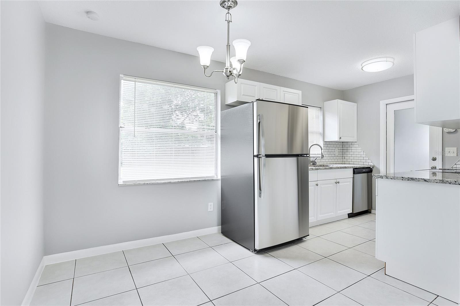 ROYAL ESTATES - Residential Lease