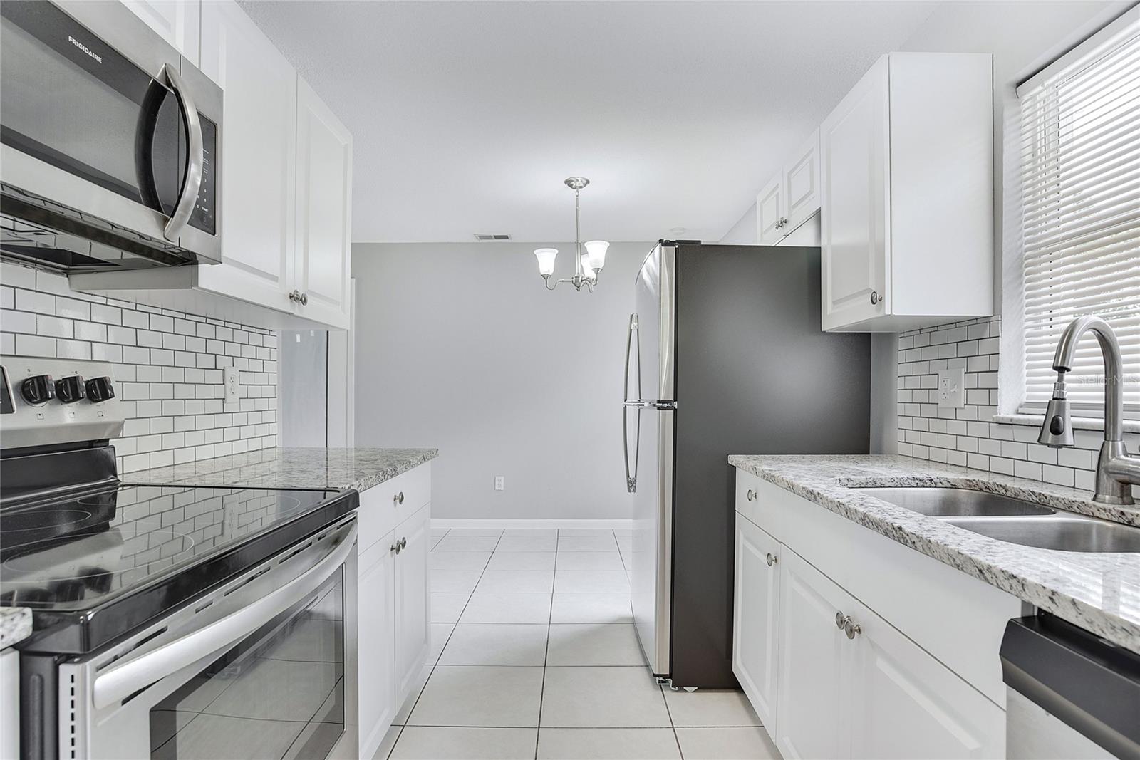 ROYAL ESTATES - Residential Lease