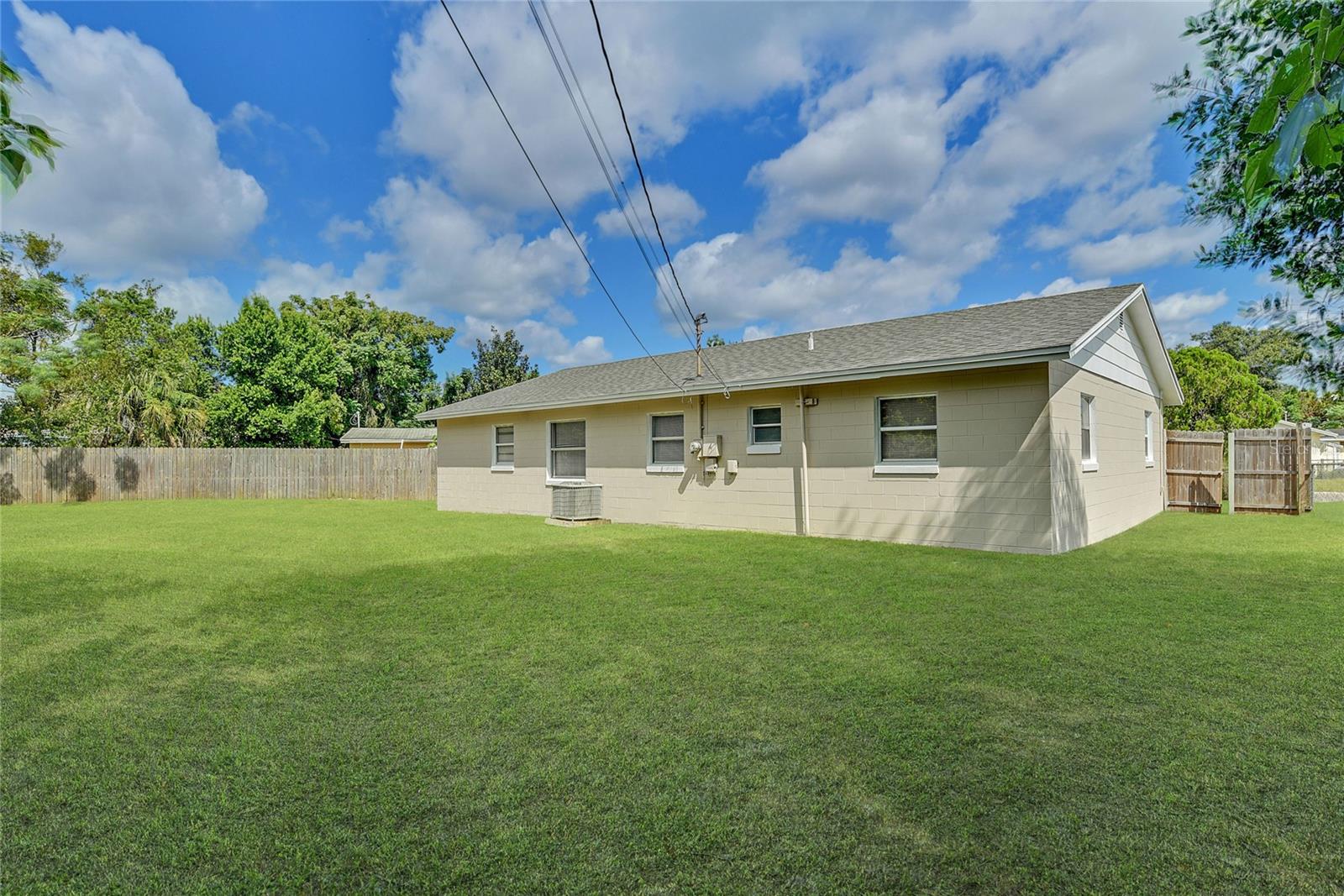 ROYAL ESTATES - Residential Lease