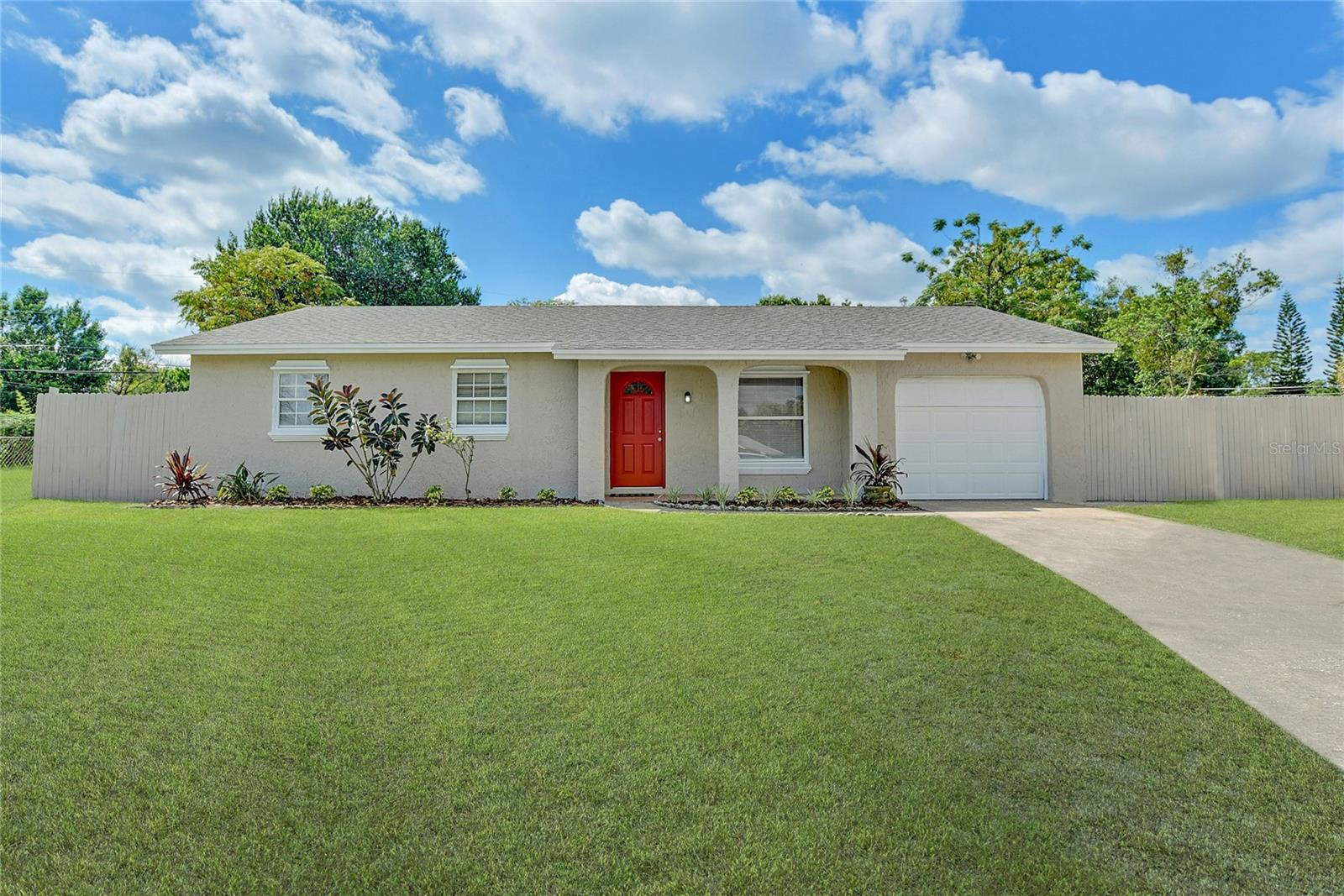 ROYAL ESTATES - Residential Lease