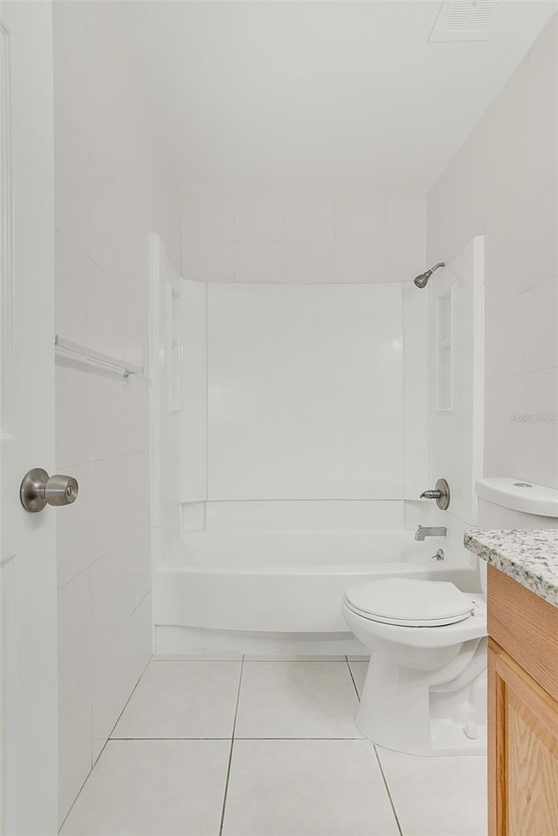 ROYAL ESTATES - Residential Lease