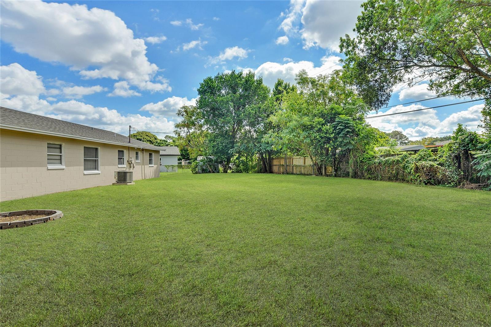 ROYAL ESTATES - Residential Lease