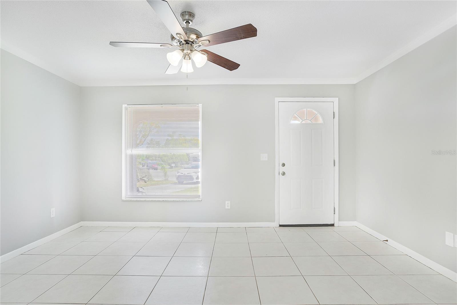 ROYAL ESTATES - Residential Lease