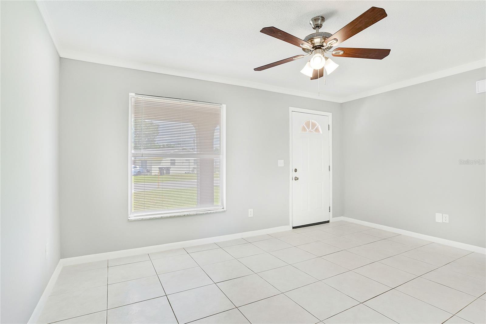 ROYAL ESTATES - Residential Lease